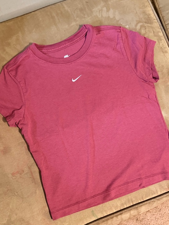Nike Tops - nike chill knit top